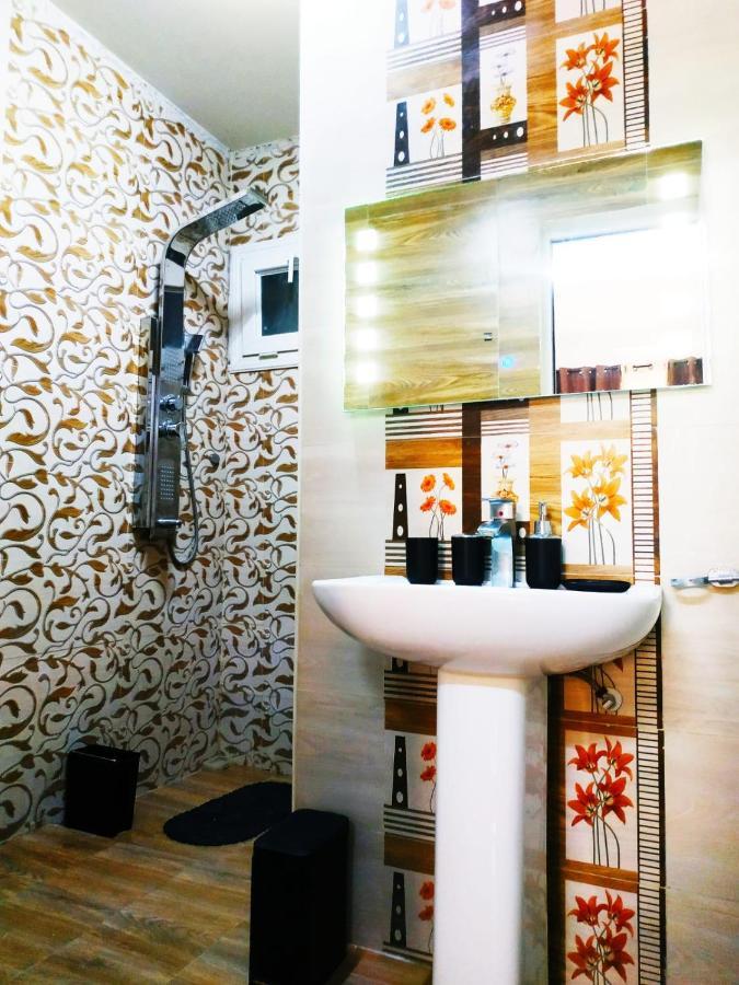 Chambres meublées Avenue Cheikh Anta Diop Dakar Extérieur photo